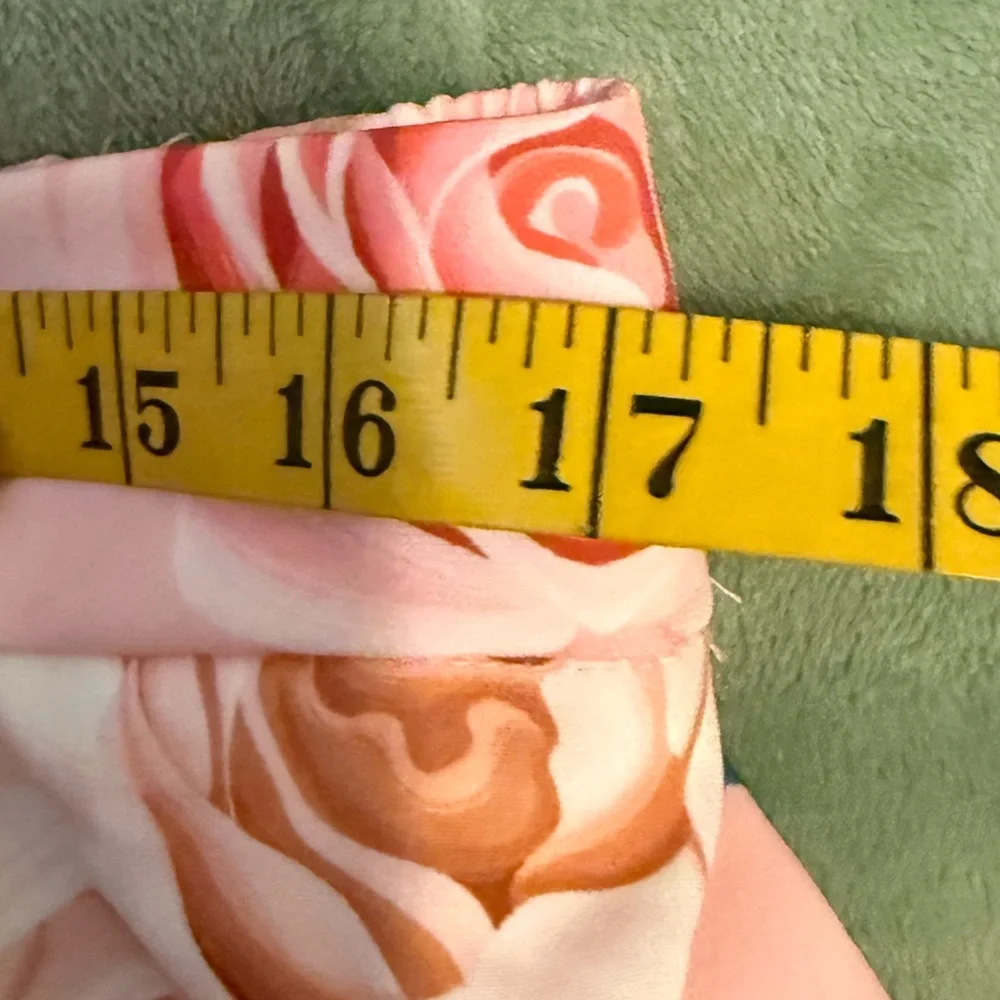 Floral Pink  dress Women's Shorts sz XXL - Picture 5 of 6